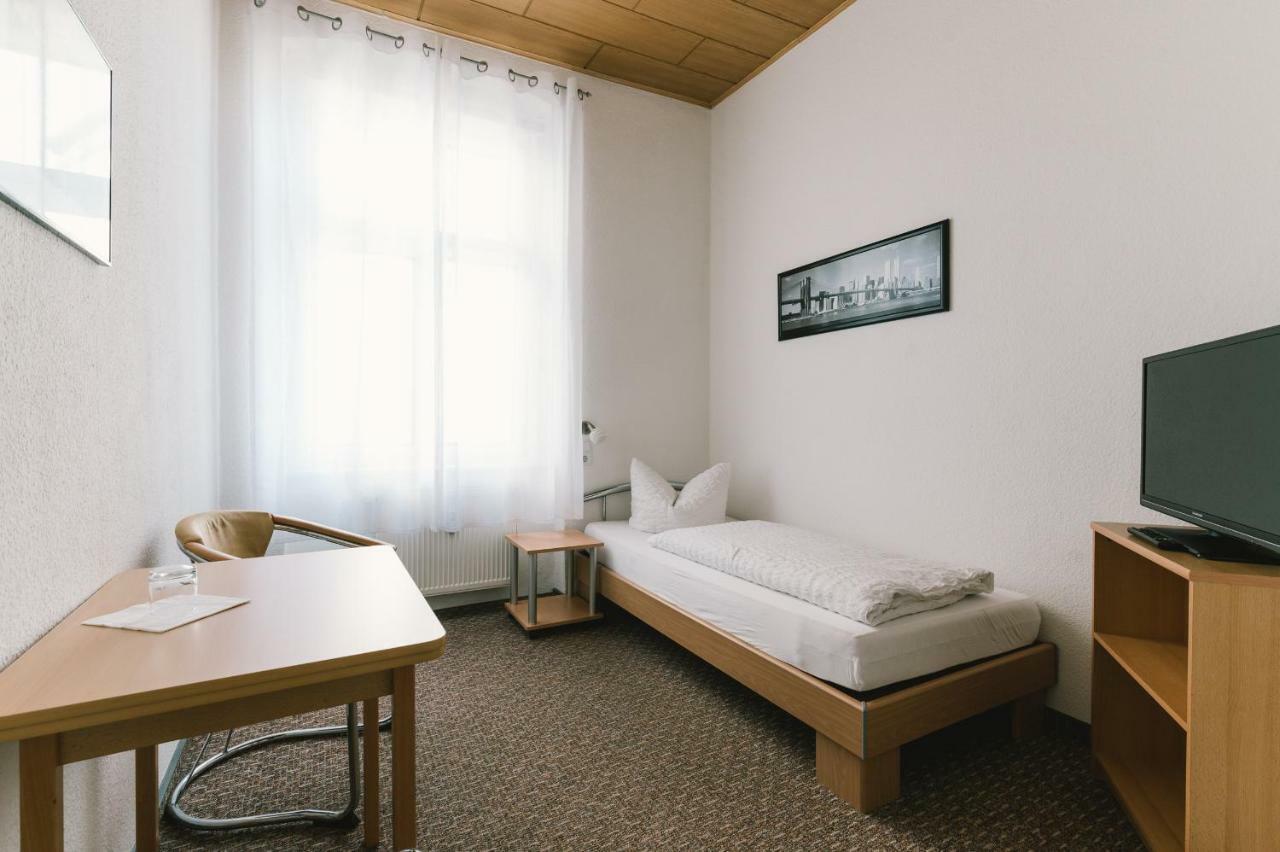 Menzels Pension Drehscheibe Gorlitz Bagian luar foto
