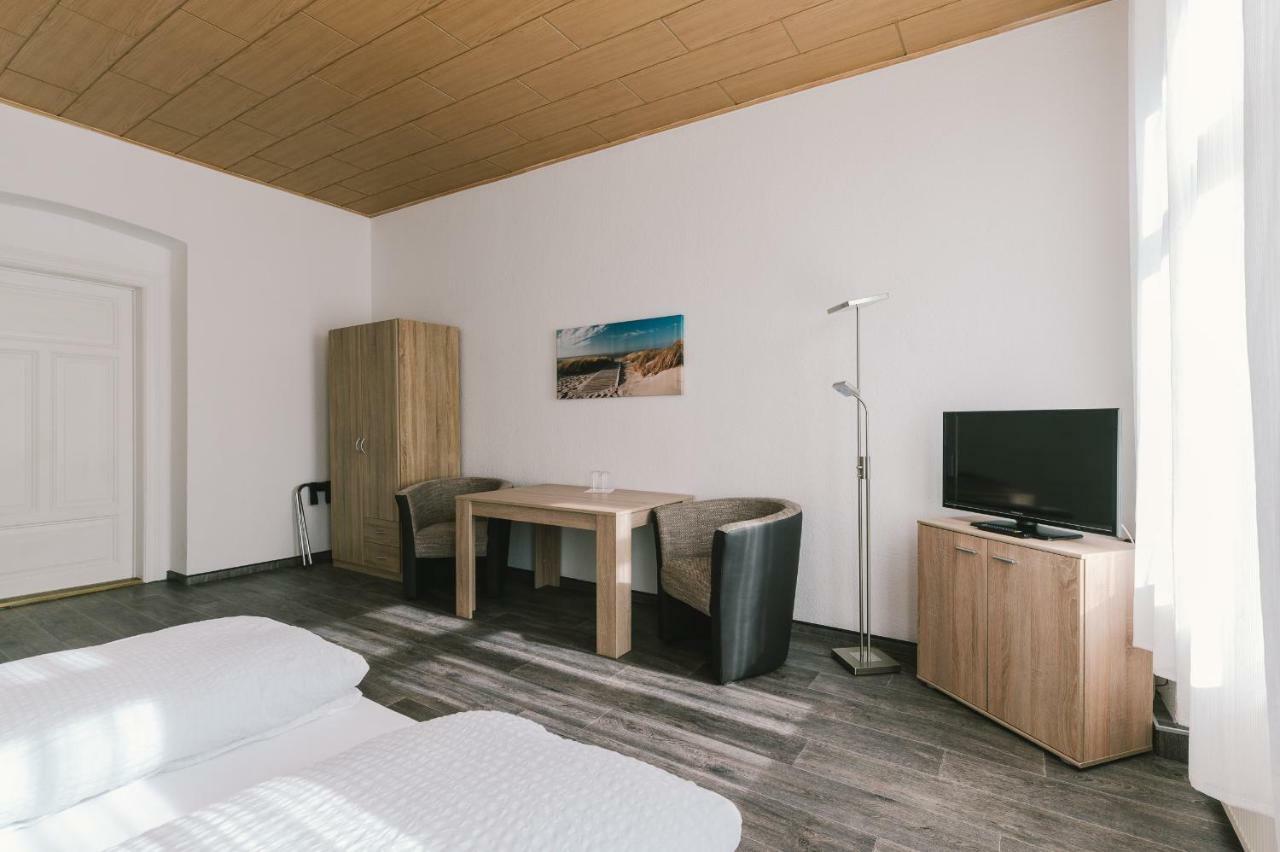 Menzels Pension Drehscheibe Gorlitz Bagian luar foto