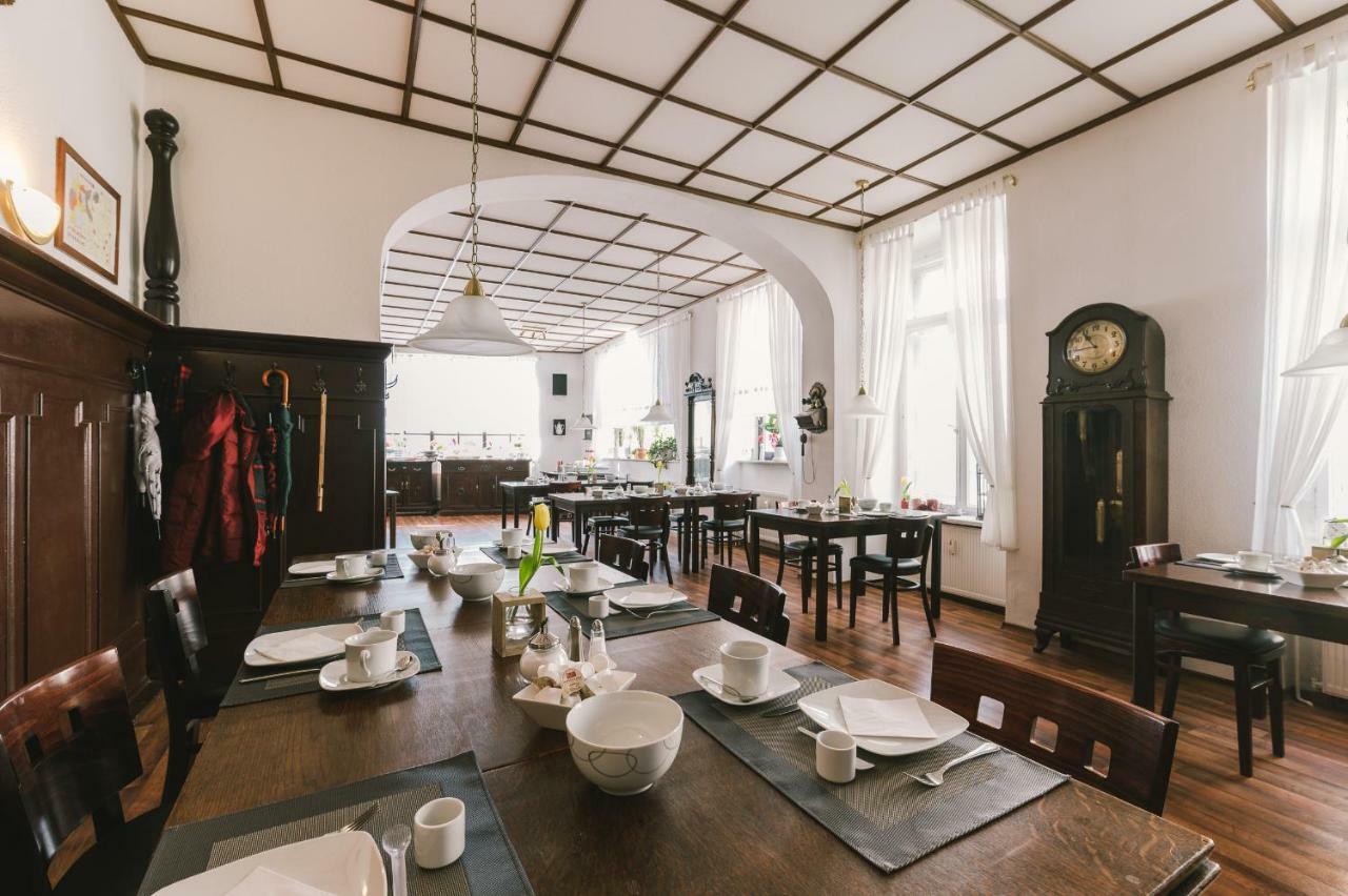 Menzels Pension Drehscheibe Gorlitz Bagian luar foto